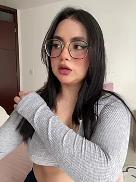 montmariana online show from February 6, 2026, 8:23 pm