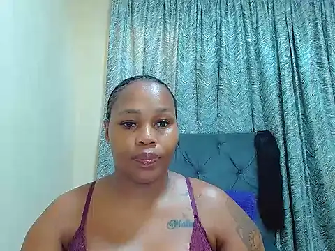 curvycloe1 online show from January 28, 2025, 4:29 am