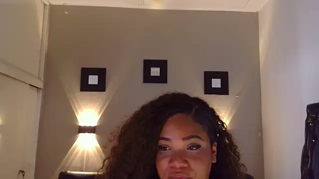 ashley Tompson1 online show from January 23, 2025, 3:43 pm