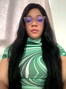 ashley Tompson1 online show from November 11, 2025, 12:16 pm