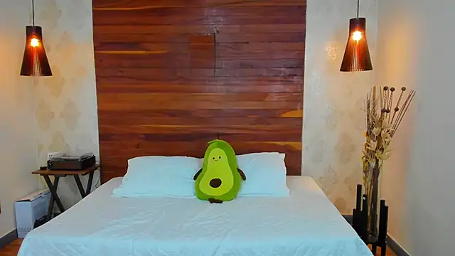 KatherineBond online show from January 16, 2025, 12:02 am