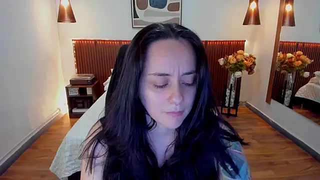 Snapshot of KatherineBond chatting on June 2, 2026, 7:16 pm KatherineBond online show from June 2, 2026, 7:16 pm