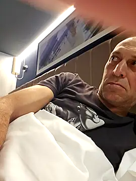 meateater1 online show from December 8, 2024, 11:29 pm