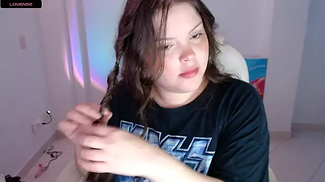 Snapshot of Gabiwaifu chatting on December 15, 2024, 9:31 pm Gabiwaifu online show from December 15, 2024, 9:31 pm