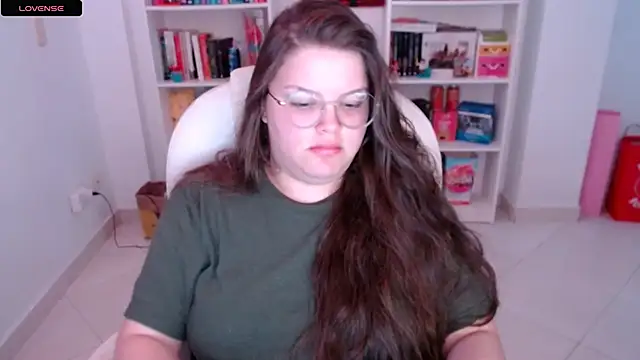 Snapshot of Gabiwaifu chatting on March 7, 2025, 9:27 pm Gabiwaifu online show from March 7, 2025, 9:27 pm