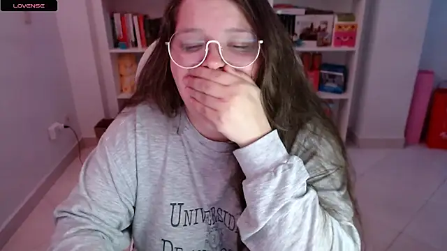 Snapshot of Gabiwaifu chatting on March 8, 2025, 12:33 am Gabiwaifu online show from March 8, 2025, 12:33 am