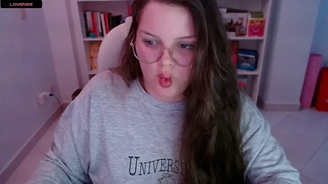 Snapshot of Gabiwaifu chatting on March 8, 2025, 4:45 am Gabiwaifu online show from March 8, 2025, 4:45 am