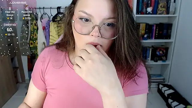 Snapshot of Gabiwaifu chatting on September 24, 2025, 2:37 am Gabiwaifu online show from September 24, 2025, 2:37 am