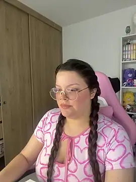 Snapshot of Gabiwaifu chatting on October 25, 2025, 10:26 pm Gabiwaifu online show from October 25, 2025, 10:26 pm