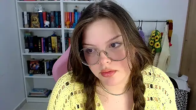 Snapshot of Gabiwaifu chatting on November 22, 2025, 5:17 am Gabiwaifu online show from November 22, 2025, 5:17 am