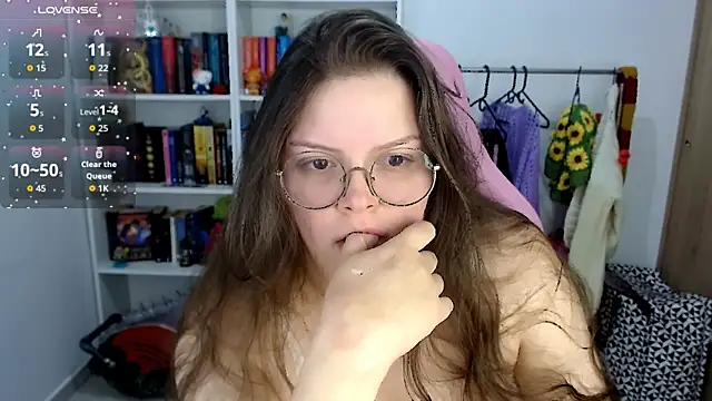 Snapshot of Gabiwaifu chatting on November 30, 2025, 5:00 am Gabiwaifu online show from November 30, 2025, 5:00 am