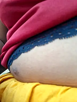 Priya Bong online show from July 19, 2026, 2:26 am