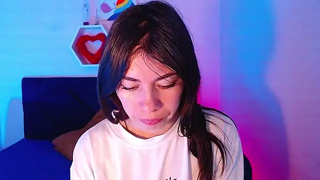 Snapshot of AnnaliOlsenX chatting on December 22, 2024, 1:11 pm AnnaliOlsenX online show from December 22, 2024, 1:11 pm