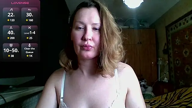 AnnaXLovers online show from December 11, 2024, 1:28 pm