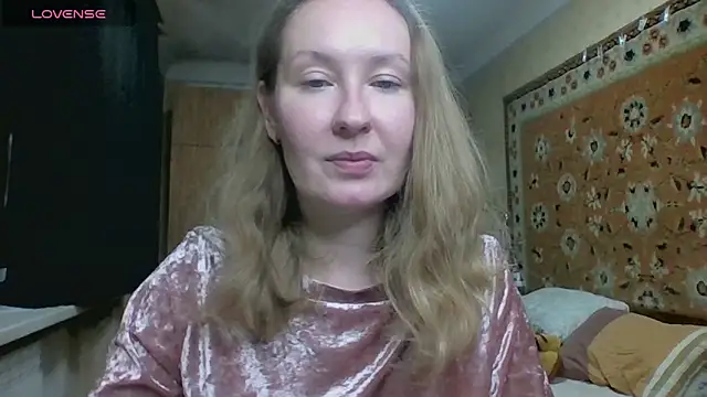 AnnaXLovers online show from October 21, 2025, 10:05 am