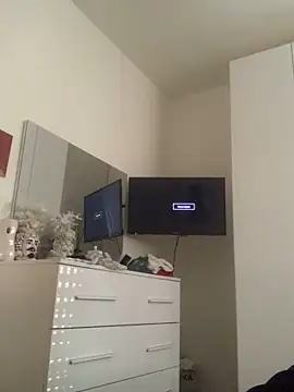 LaMaterialista online show from March 17, 2026, 3:59 pm