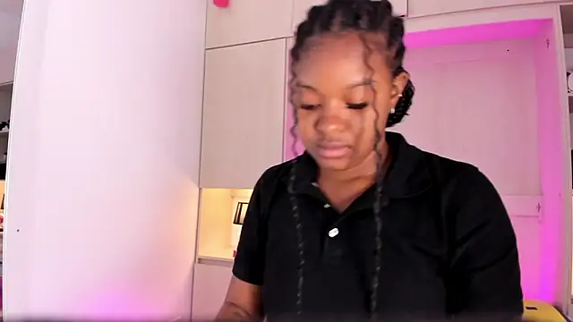 tamaraa smiith online show from January 18, 2025, 11:43 am