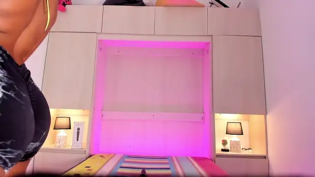 tamaraa smiith online show from January 23, 2025, 2:50 pm