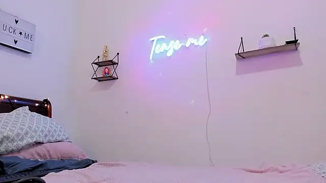 Manuela monroe online show from January 8, 2026, 3:09 am