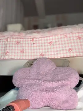 Snapshot of Milena-1 chatting on February 19, 2026, 10:00 am Milena-1 online show from February 19, 2026, 10:00 am