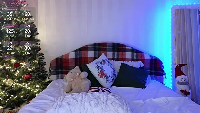 Aisha Riley online show from December 16, 2024, 1:22 pm