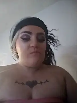 TiahhMarie online show from January 16, 2026, 4:49 am