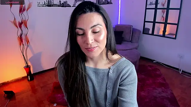 Snapshot of Elizabeth_taylor_b chatting on February 25, 2025, 6:42 pm Elizabeth taylor b online show from February 25, 2025, 6:42 pm