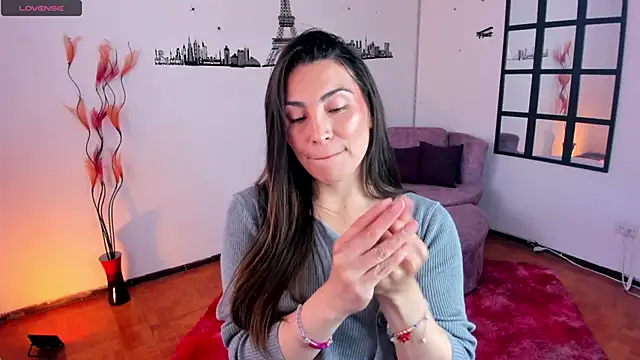 Snapshot of Elizabeth_taylor_b chatting on March 12, 2025, 6:33 pm Elizabeth taylor b online show from March 12, 2025, 6:33 pm