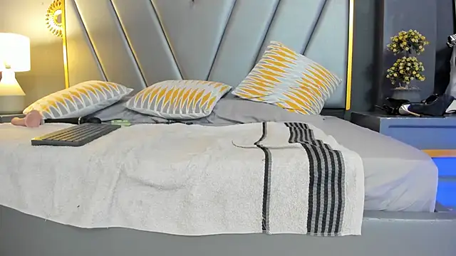 BrendaAdams  online show from July 6, 2026, 3:03 pm