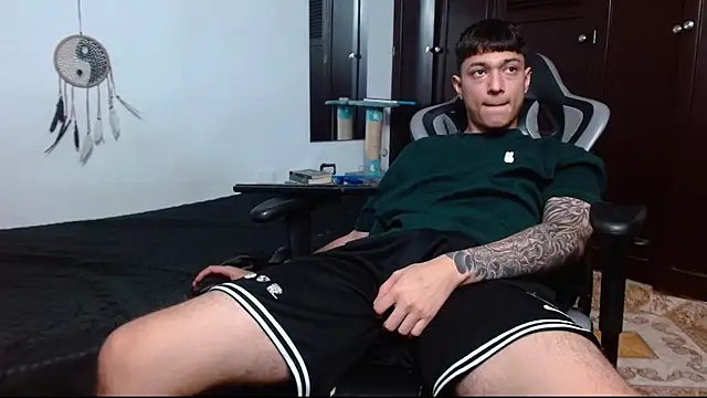 aaron blug online show from February 1, 2025, 11:48 pm