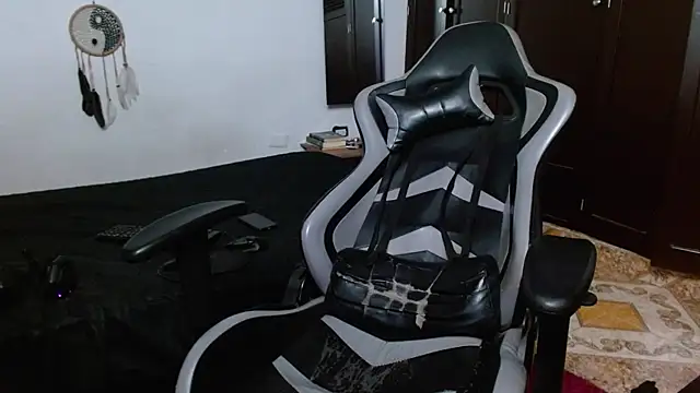 aaron blug online show from February 21, 2025, 3:34 am