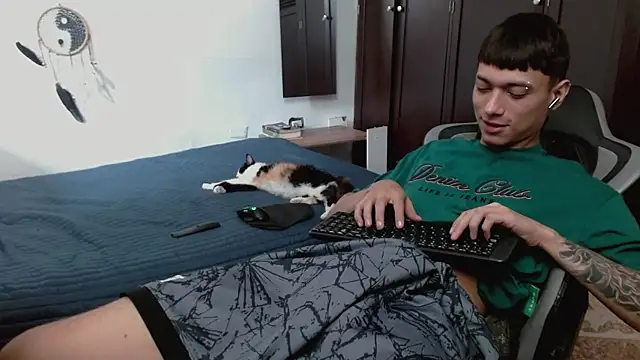 aaron blug online show from January 11, 2026, 4:56 pm