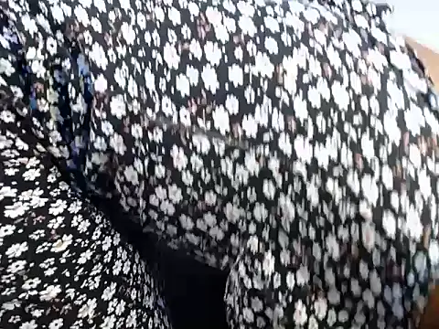 DarkBerry8 online show from November 25, 2025, 8:36 am