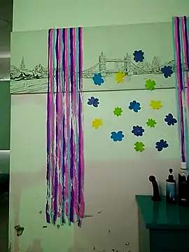  Miaaleon online show from March 11, 2025, 4:29 pm