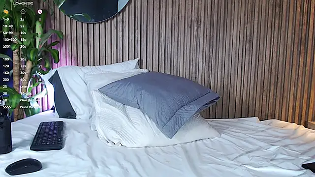 Snapshot of DilanJonnes_ chatting on December 12, 2024, 12:59 am DilanJonnes online show from December 12, 2024, 12:59 am