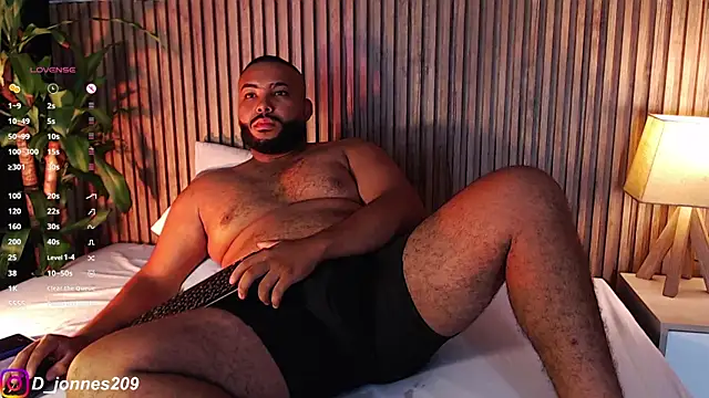 Snapshot of DilanJonnes_ chatting on September 14, 2025, 3:00 pm DilanJonnes online show from September 14, 2025, 3:00 pm