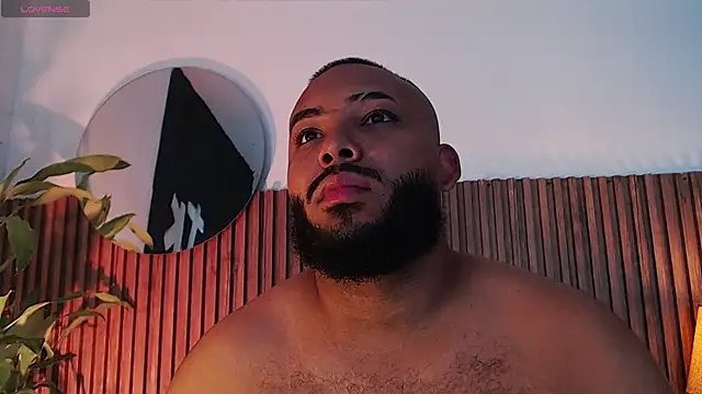 Snapshot of DilanJonnes_ chatting on November 26, 2025, 9:05 pm DilanJonnes online show from November 26, 2025, 9:05 pm