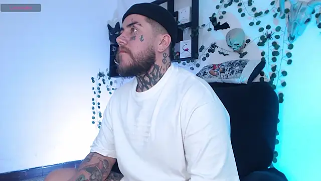 Snapshot of Ash_gusbig chatting on December 8, 2024, 9:19 pm Ash gusbig online show from December 8, 2024, 9:19 pm