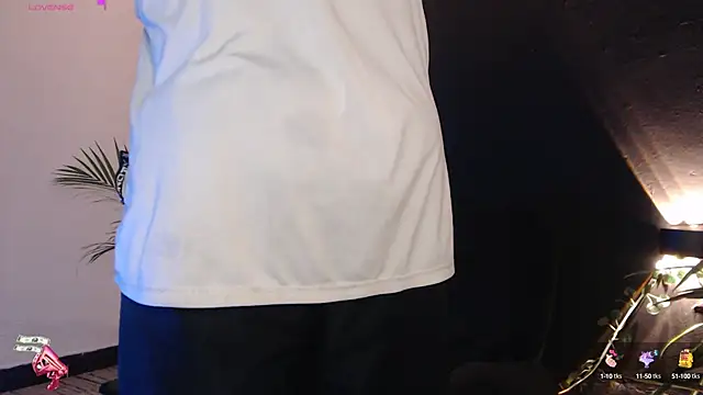 Snapshot of Ash_gusbig chatting on February 15, 2025, 3:20 am Ash gusbig online show from February 15, 2025, 3:20 am