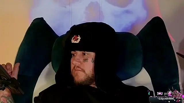 Snapshot of Ash_gusbig chatting on November 7, 2025, 3:28 am Ash gusbig online show from November 7, 2025, 3:28 am