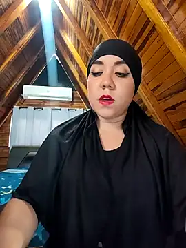 AmbarBurhan online show from December 1, 2025, 6:24 pm