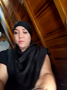 AmbarBurhan online show from April 8, 2026, 4:18 pm