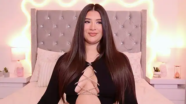 JuliaSUMMERS2022 online show from October 11, 2025, 1:16 am