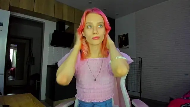  Alice Kitty online show from April 14, 2026, 3:40 pm