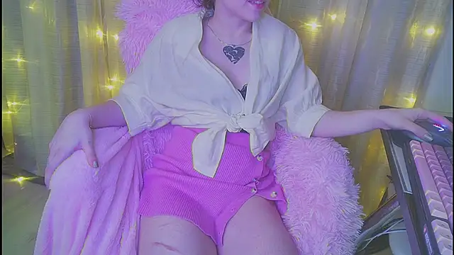 Snapshot of Aurora_workerr chatting on January 12, 2026, 9:31 pm Aurora workerr online show from January 12, 2026, 9:31 pm