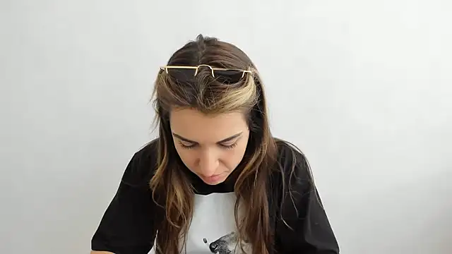 Summmmersky online show from March 22, 2025, 8:51 am