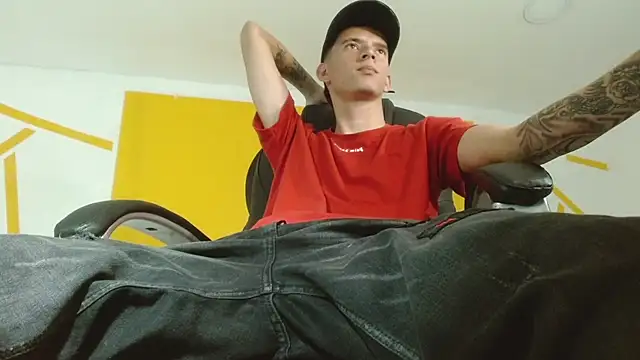 FrannBoy online show from March 1, 2025, 1:00 am