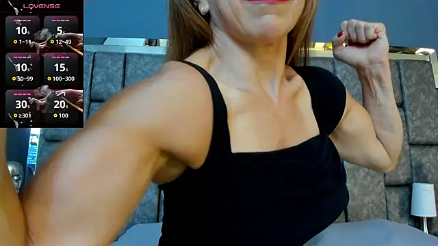 Snapshot of Matureyulyet chatting on November 3, 2025, 8:10 pm Matureyulyet online show from November 3, 2025, 8:10 pm