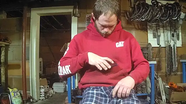 Bigoleslong98765 online show from March 11, 2026, 3:40 pm