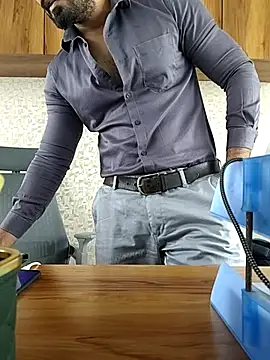 Snapshot of indianguy89 chatting on March 2, 2026, 7:15 am indianguy89 online show from March 2, 2026, 7:15 am